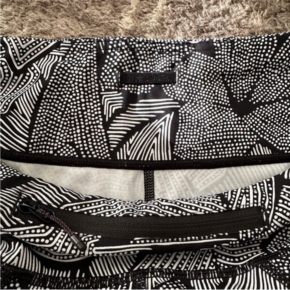 Lululemon Pace Rival Crop Full On Luxtreme Dottie Tribe White Black Leggings 4 - Picture 6 of 13